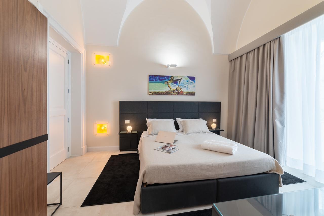 Y Arcillos Luxury Rooms Cin Ito75O35B4Ooo468O2 Lecce Exteriör bild